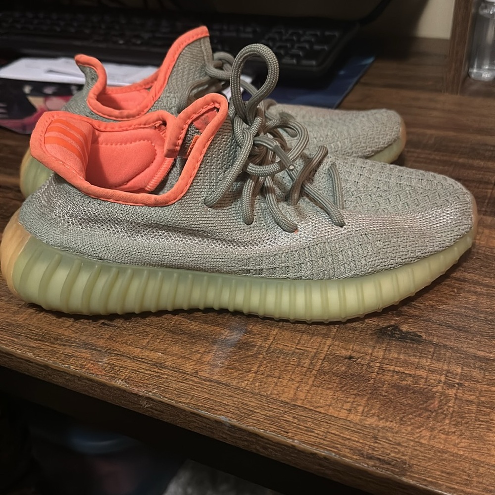 Yezzy - Picture 2 of 8